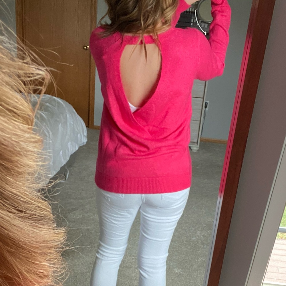 Pink Sweater - Picture 4 of 8